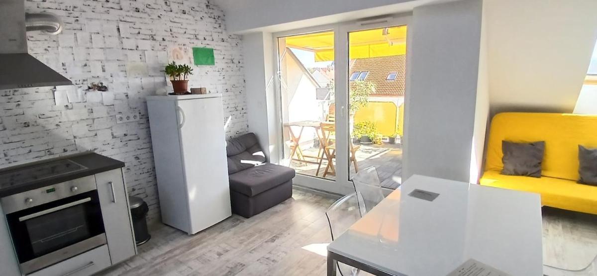 סגד 8X8 Tetoter Apartman מראה חיצוני תמונה