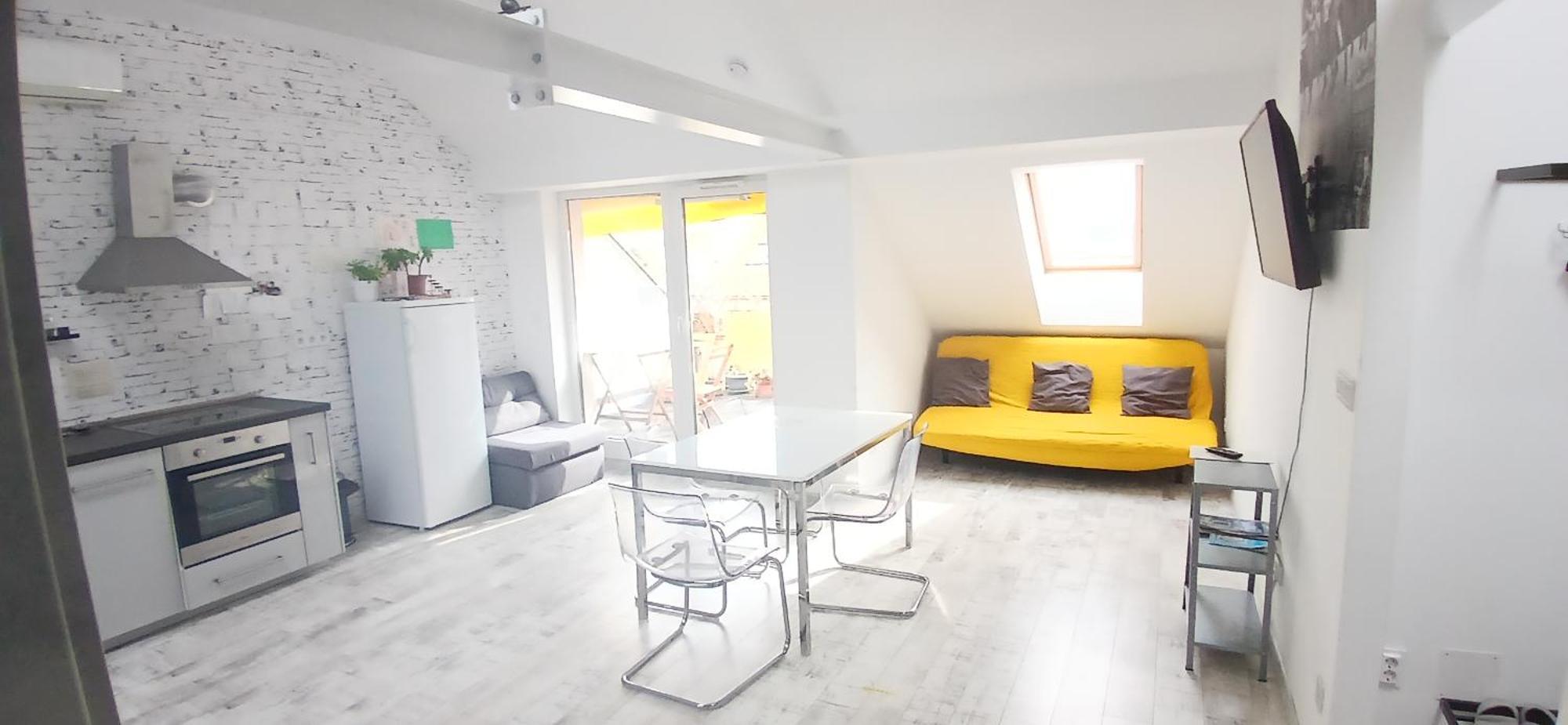 סגד 8X8 Tetoter Apartman מראה חיצוני תמונה
