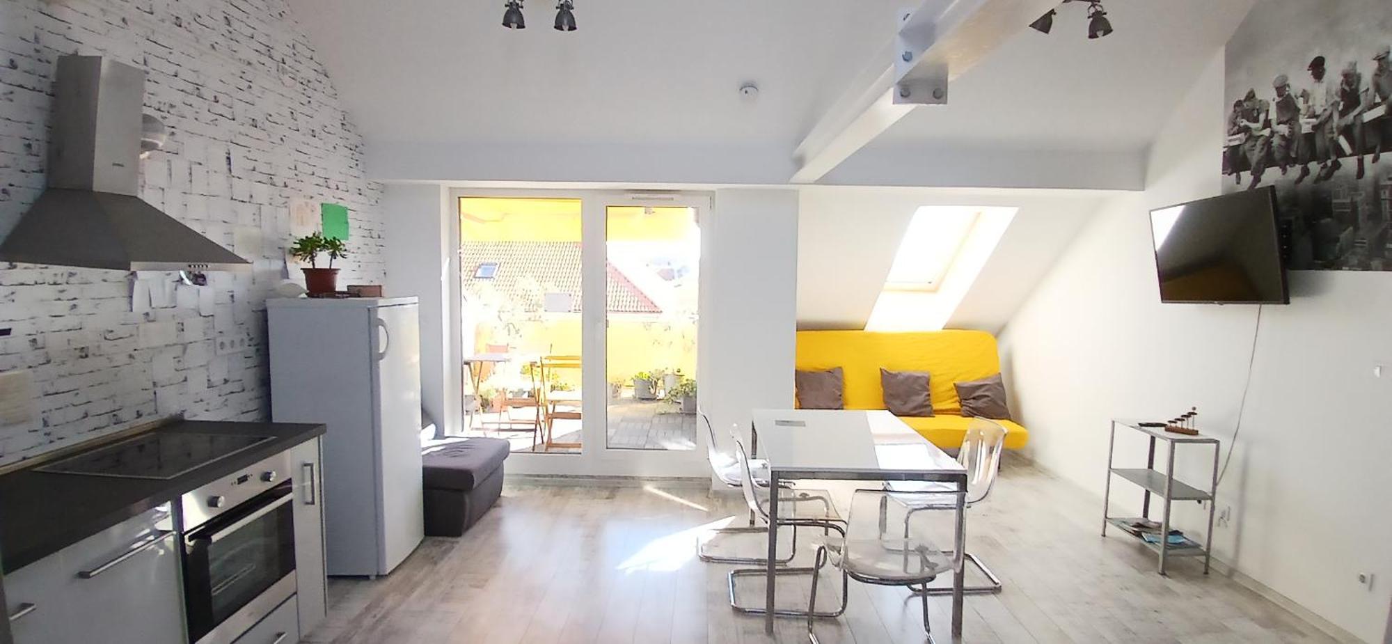 סגד 8X8 Tetoter Apartman מראה חיצוני תמונה