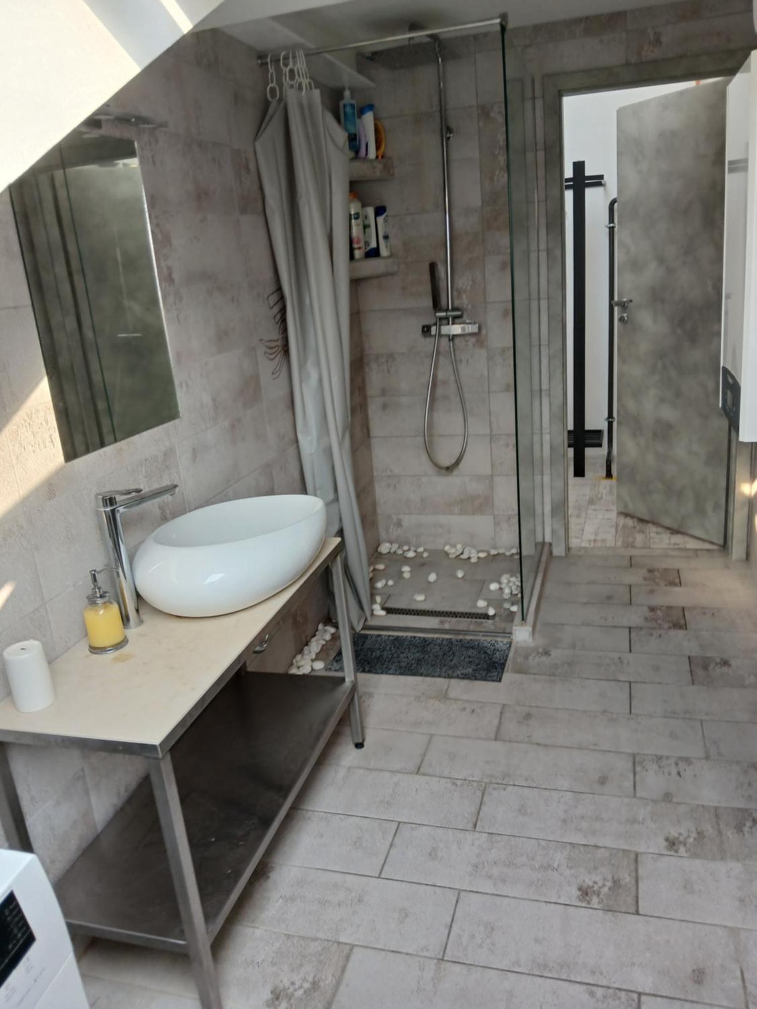 סגד 8X8 Tetoter Apartman מראה חיצוני תמונה